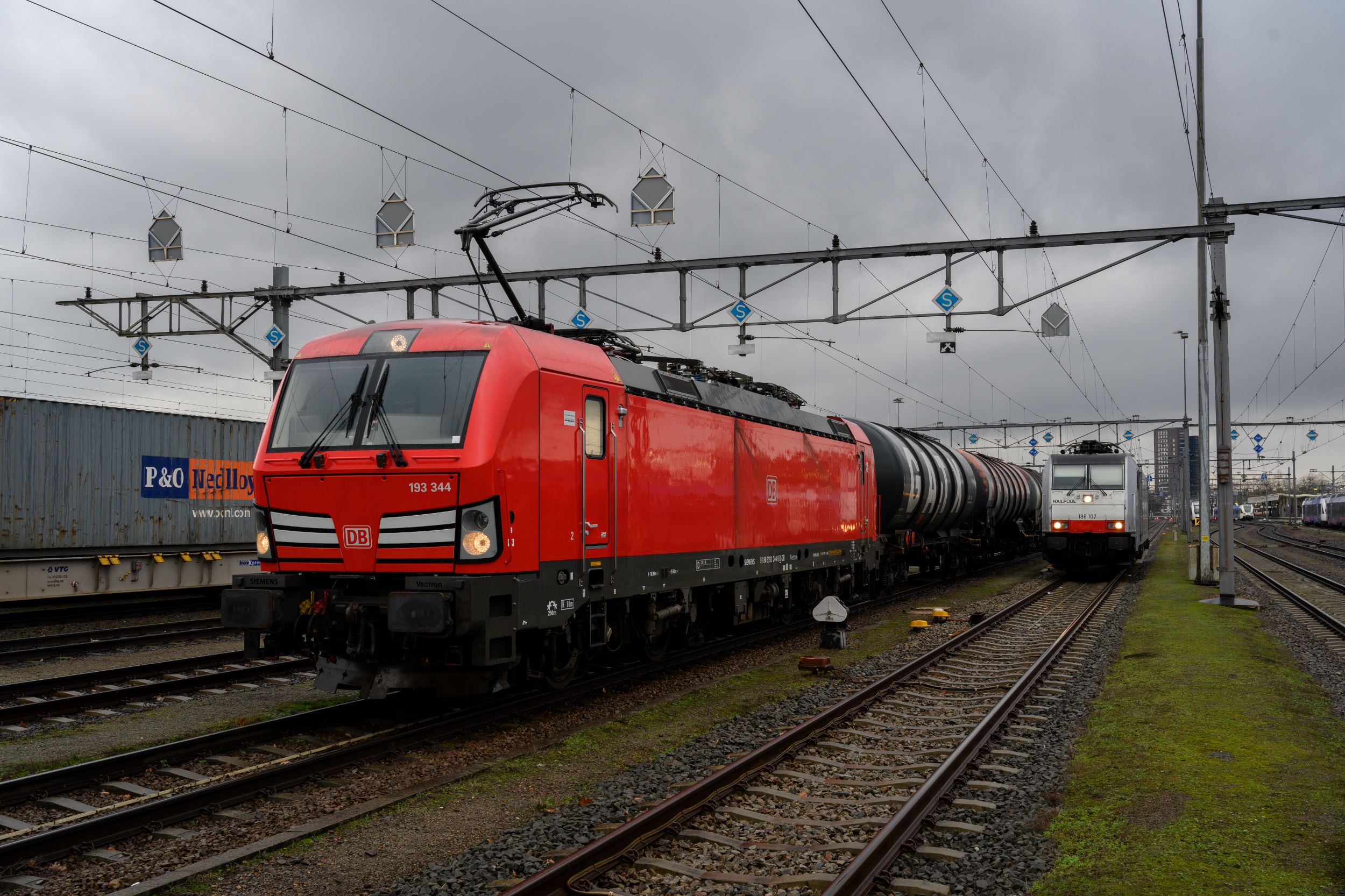 009 18.01.2020 193 344 mit 48971 in Venlo